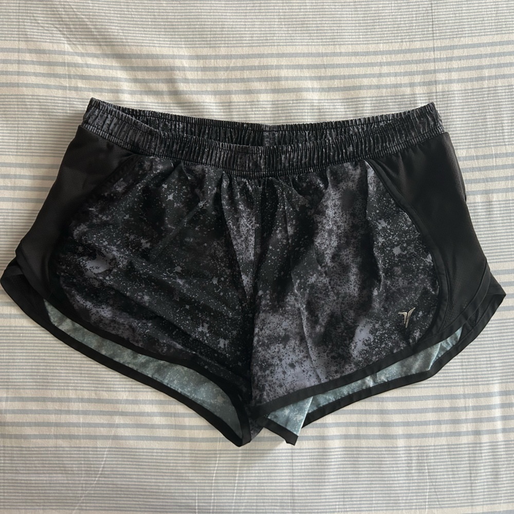 Active by Old Navy Black Printed Athletic Shorts